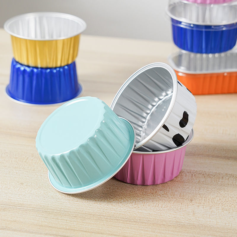 Маленькие золотые герметичные чашки для выпечки из алюминиевой фольги с пластиковой крышкой